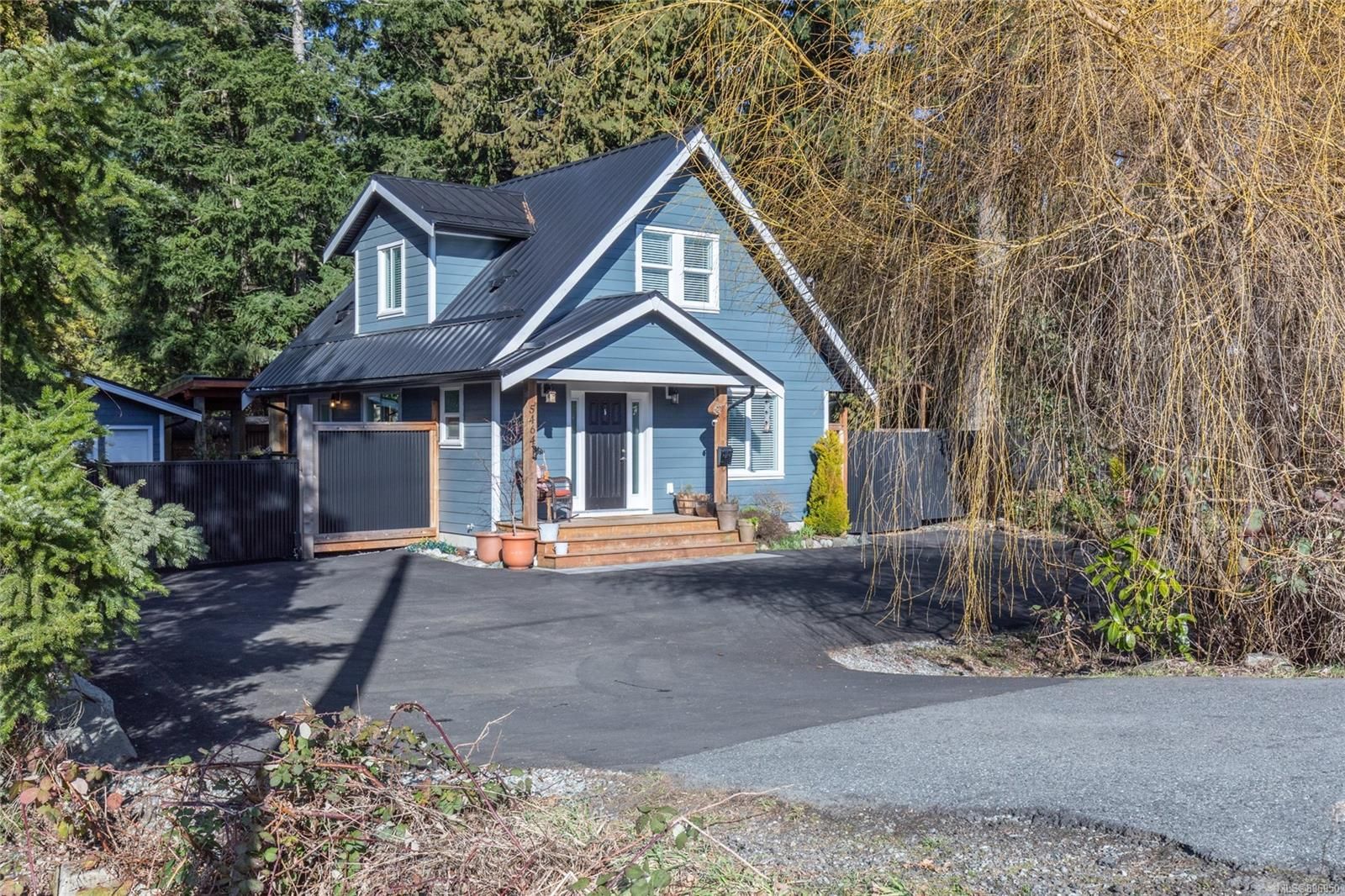 Main Photo: 5464 Godfrey Rd in Nanaimo: Na Pleasant Valley House for sale : MLS®# 896950
