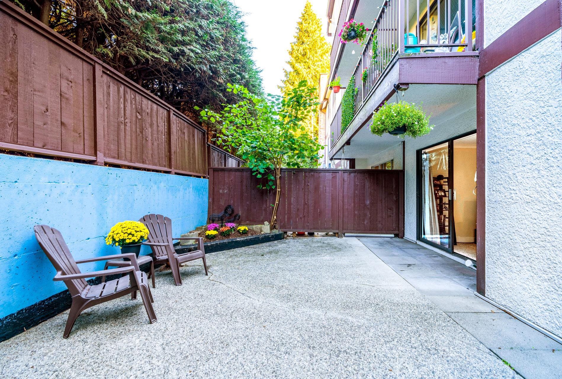 Main Photo: 107 310 E 3RD Street in North Vancouver: Lower Lonsdale Condo for sale in "Hillshire Place" : MLS®# R2758614
