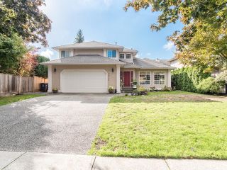 Photo 1: 20672 93 Avenue in Langley: Walnut Grove House for sale in "Forest Creek/Greenwood" : MLS®# R2622596