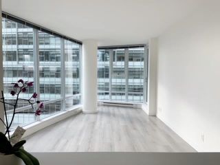 Photo 2: 708 111 W GEORGIA STREET in Vancouver: Downtown VW Condo for sale (Vancouver West)  : MLS®# R2691697