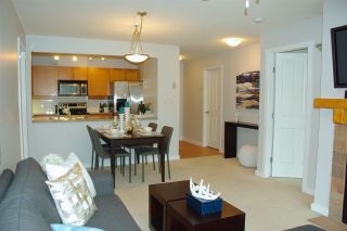 Photo 6: 307 15 SMOKEY SMITH Place in New Westminster: GlenBrooke North Condo for sale in "THE WESTERLY" : MLS®# R2007734