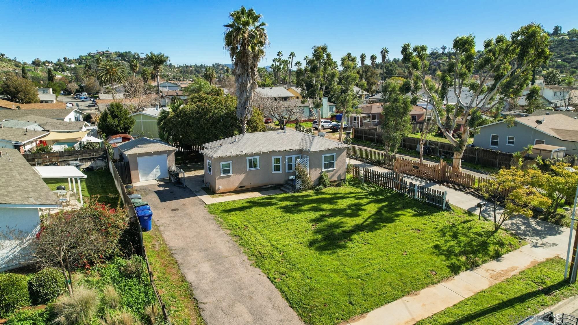 Main Photo: EL CAJON House for sale : 2 bedrooms : 959 S Lincoln Ave.