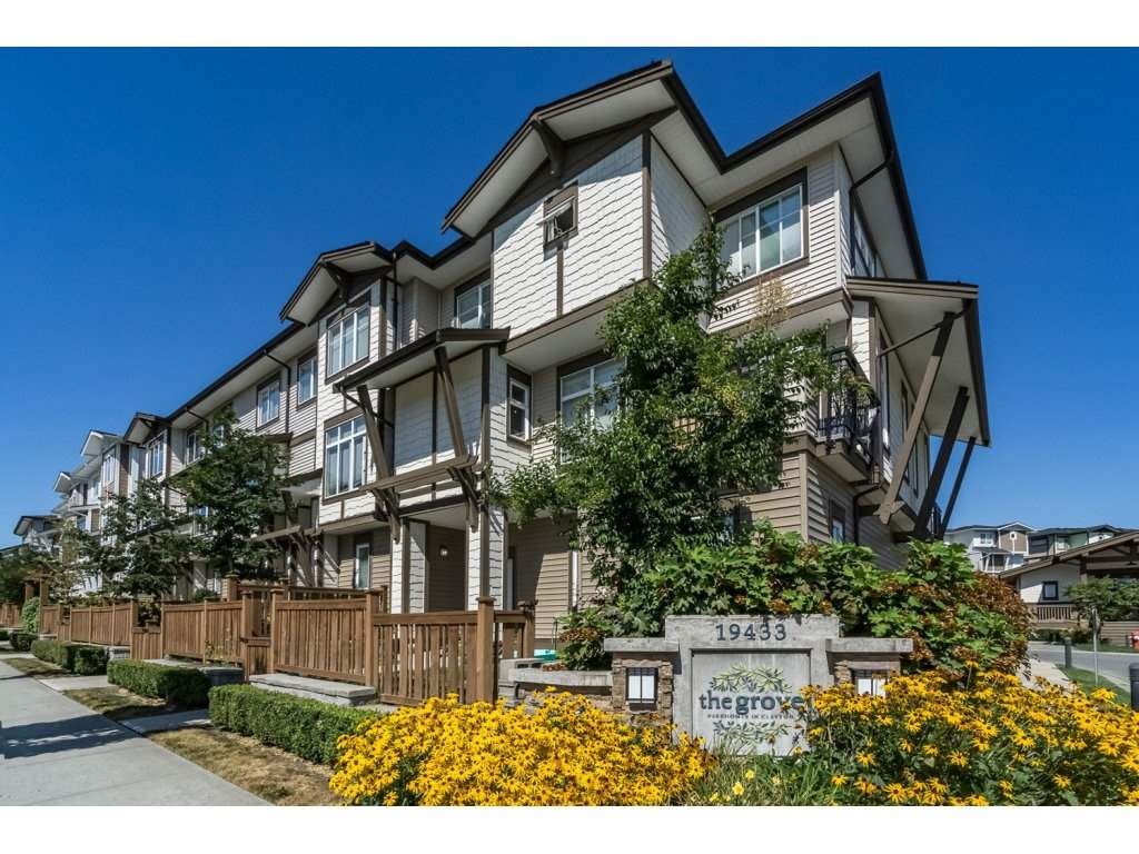 Main Photo: 55 19433 68 Avenue in Surrey: Clayton Townhouse for sale in "THE GROVE" (Cloverdale)  : MLS®# R2153807