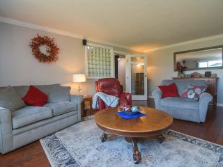 Photo 2: 3797 MEREDITH DRIVE in ROYSTON: CV Courtenay South House for sale (Comox Valley)  : MLS®# 771388