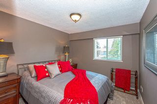 Photo 11: 695 COLINET Street in Coquitlam: Central Coquitlam House for sale : MLS®# R2005341