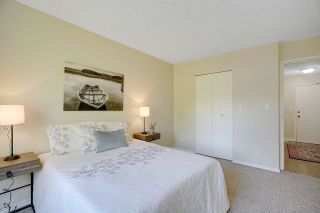 Photo 15: 303 1740 SOUTHMERE Crescent in Surrey: Sunnyside Park Surrey Condo for sale in "Capstan Way Spinnaker II" (South Surrey White Rock)  : MLS®# R2879011