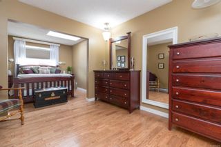 Photo 15: 40 Demos Pl in View Royal: VR Glentana House for sale : MLS®# 867548