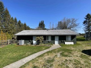Photo 3: 514 KOSIKAR Road: Columbia Valley House for sale (Cultus Lake & Area)  : MLS®# R2732221