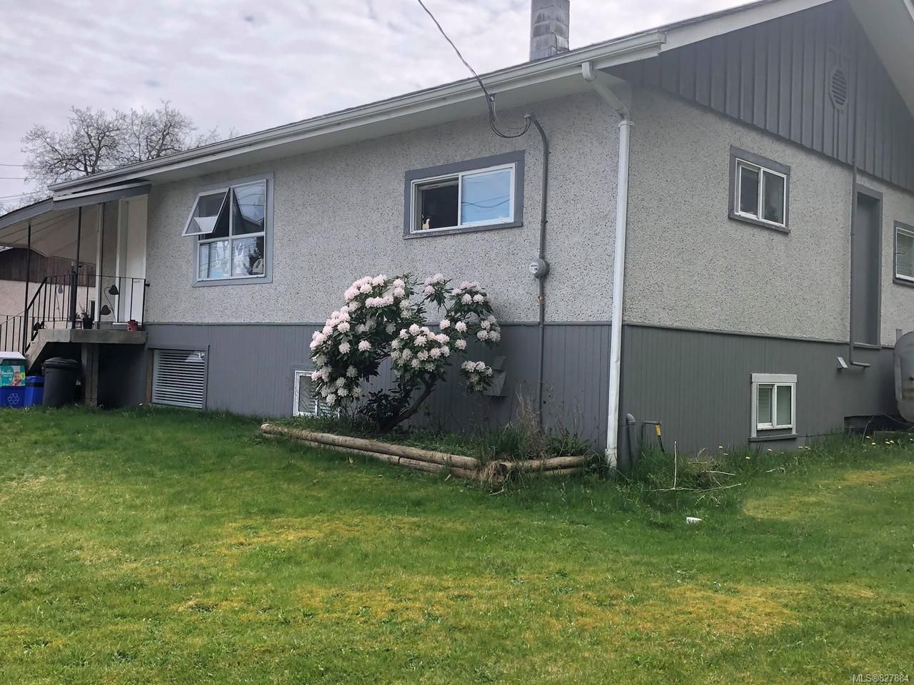 Main Photo: 2195 15th Ave in CAMPBELL RIVER: CR Campbell River West Multi Family for sale (Campbell River)  : MLS®# 827884