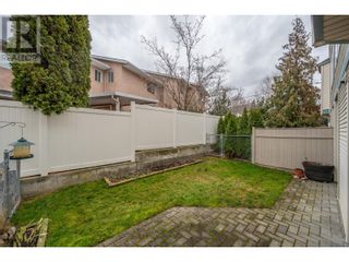 Photo 10: 1060 King Street Unit# 108 in Penticton: House for sale : MLS®# 10311423