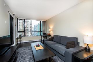 Photo 6: 1610 909 MAINLAND Street in Vancouver: Yaletown Condo for sale in "Yaletown Park II" (Vancouver West)  : MLS®# R2645381