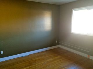 Photo 9: 2 bedroom suite & HUGE Garage: Edmonton House for sale : MLS®# E3394647
