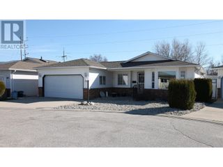 Main Photo: 315 FALCON Place in Penticton: House for sale : MLS®# 10307893