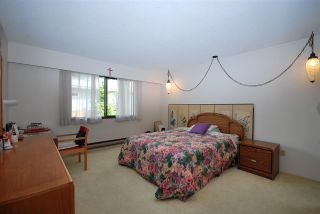 Photo 12: 4473 VICTORY Street in Burnaby: Metrotown 1/2 Duplex for sale (Burnaby South)  : MLS®# R2182788