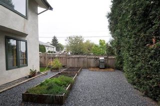 Photo 2: 17 11464 FISHER STREET in Maple Ridge: East Central House for sale : MLS®# R2645049