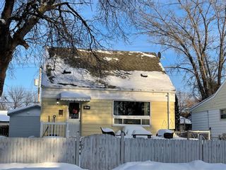 Photo 1: 417 Marjorie Street in Winnipeg: St James Residential for sale (5E)  : MLS®# 202303311