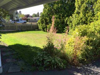 Photo 3: 17436 58A Avenue in Surrey: Cloverdale BC House for sale (Cloverdale)  : MLS®# R2097465