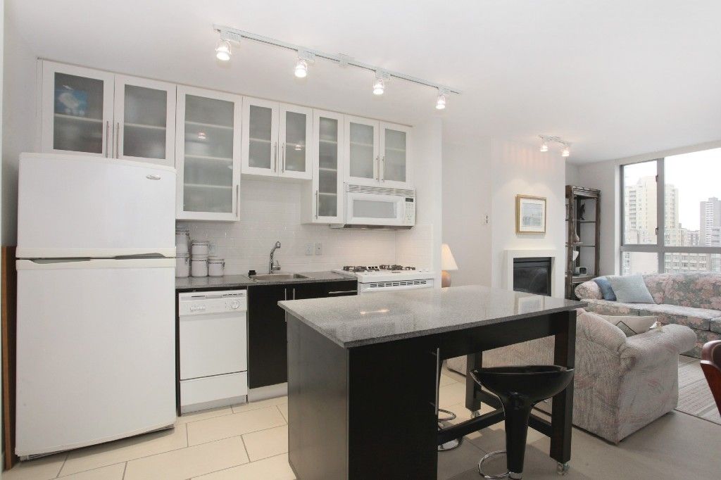 Main Photo: 1109 1225 RICHARDS STREET in : Downtown VW Condo for sale : MLS®# V996638
