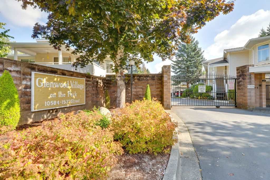 Main Photo: 201 10584 153 Street in Surrey: Guildford Townhouse for sale in "GLENWOOD VILLAGE" (North Surrey)  : MLS®# R2307414