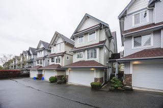 Photo 2: 11 20582 67 Avenue in Langley: Willoughby Heights Townhouse for sale in "Bakerview Estates" : MLS®# R2869533