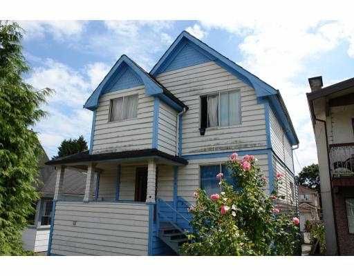 Main Photo: 1816 E 12TH Avenue in Vancouver: Grandview VE House for sale (Vancouver East)  : MLS®# V724137