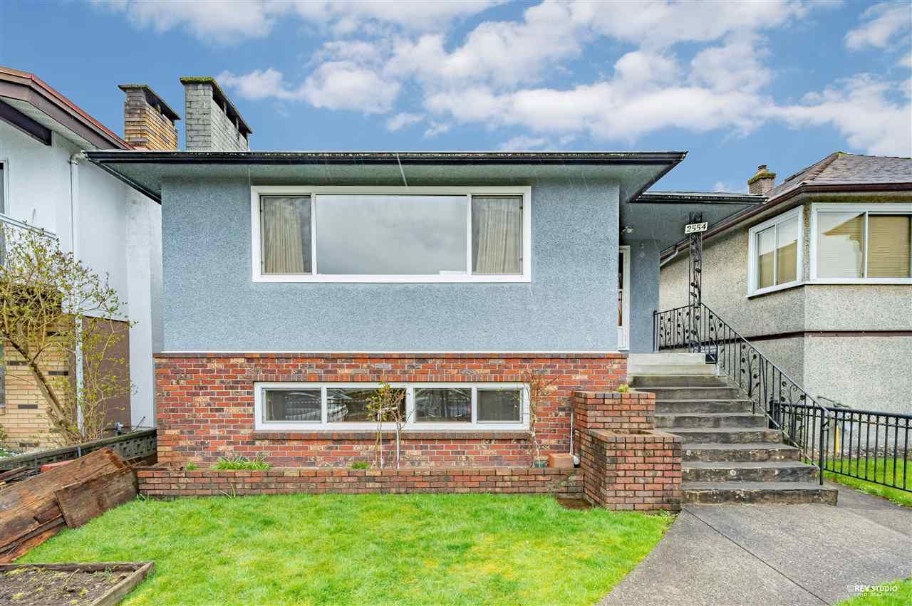 Main Photo: 2554 PARKER STREET in Vancouver: Renfrew VE House for sale (Vancouver East)  : MLS®# R2563398