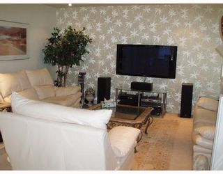 Photo 2: 201 1736 W 10TH Avenue in Vancouver: Fairview VW Condo for sale in "MONTE CARLO" (Vancouver West)  : MLS®# V708773