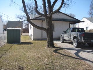 Photo 17: 693 Martin Avenue in WINNIPEG: East Kildonan Residential for sale (North East Winnipeg)  : MLS®# 1507835