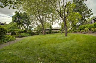 Photo 24: 1220 34909 OLD YALE Road in Abbotsford: Abbotsford East Townhouse for sale in "The Gardens" : MLS®# R2463400