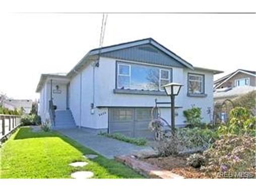 Main Photo:  in VICTORIA: OB South Oak Bay House for sale (Oak Bay)  : MLS®# 391373