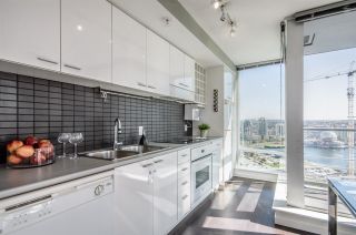Photo 8: 2605 131 REGIMENT Square in Vancouver: Downtown VW Condo for sale in "SPECTRUM 3" (Vancouver West)  : MLS®# R2113198