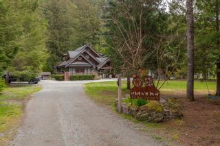 Photo 2: 3060 MIDNIGHT Way in Squamish: Paradise Valley House for sale in "Paradise Valley" : MLS®# R2714172
