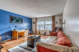 Photo 12: 532 Queensland Place SE in Calgary: Queensland Semi Detached for sale : MLS®# A1187085