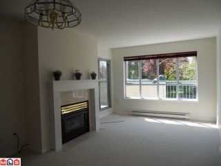 Photo 3: 103 20727 DOUGLAS Crescent in Langley: Langley City Condo for sale : MLS®# F1213022