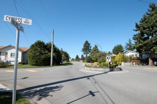 Photo 2: 1036 CYPRESS Street in South Surrey White Rock: White Rock Home for sale ()  : MLS®# F1023844