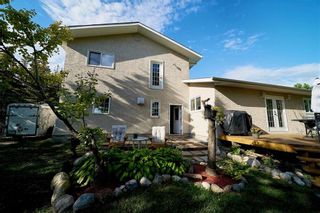 Photo 2: 268 Macdonald Avenue: Warren Residential for sale (R12)  : MLS®# 202221031