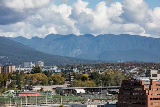 Photo 14: 1707 111 E 1ST AVENUE in Vancouver: Mount Pleasant VE Condo for sale (Vancouver East)  : MLS®# R2151070