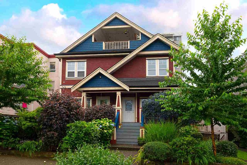 FEATURED LISTING: 1732 GEORGIA Street East Vancouver