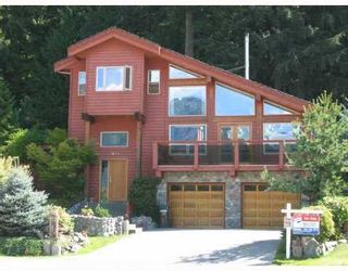 Photo 1: 2014 BLUEBIRD Place in Squamish: Garibaldi Highlands Home for sale ()  : MLS®# V695227