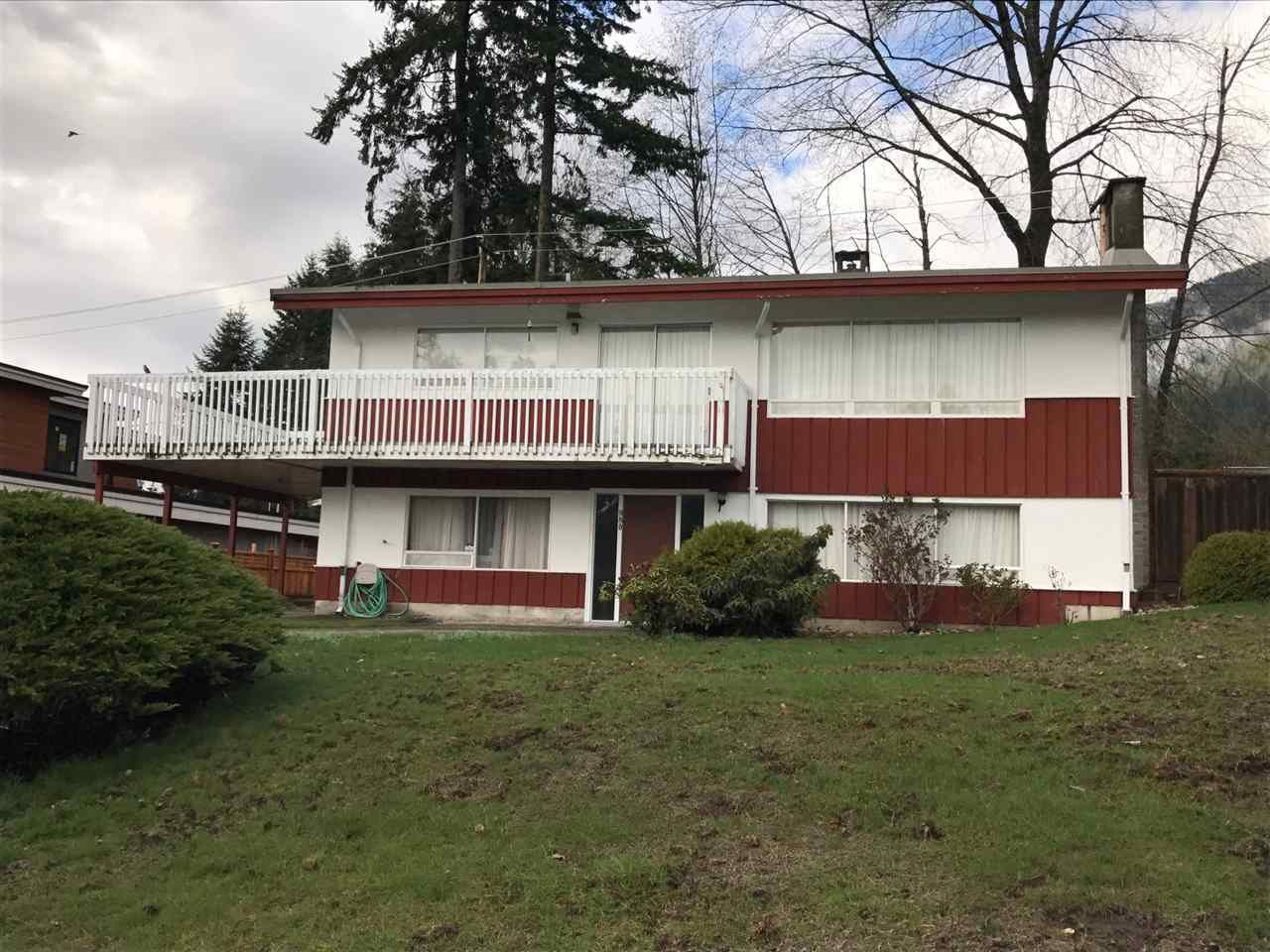 Main Photo: 980 BELGRAVE Avenue in North Vancouver: Forest Hills NV House for sale : MLS®# R2153879