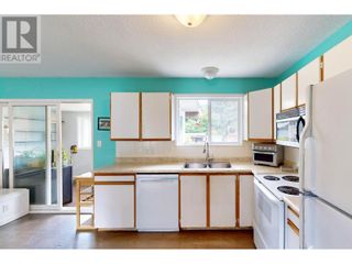 Photo 13: 1413 Amhurst Road in Sicamous: House for sale : MLS®# 10317054
