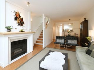 Photo 5: 422 Vancouver St in Victoria: Vi Fairfield West Row/Townhouse for sale : MLS®# 900692