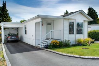 Photo 2: 46 11926 POPLAR Drive in Pitt Meadows: Central Meadows Manufactured Home for sale in "Meadow Highland MHP" : MLS®# R2489727