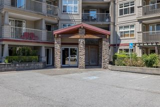 Photo 2: 208 2515 PARK Drive in Abbotsford: Abbotsford East Condo for sale in "Viva on Park" : MLS®# R2878218