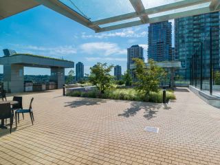 Photo 20: 2408 4485 SKYLINE Drive in Burnaby: Brentwood Park Condo for sale in "SOLO DISTRICT - ALTUS" (Burnaby North)  : MLS®# R2373957