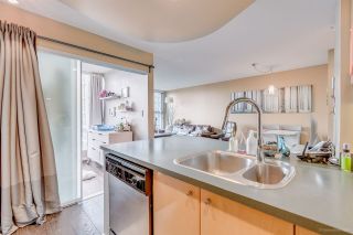 Photo 6: 3005 1008 CAMBIE Street in Vancouver: Yaletown Condo for sale in "WATERWORKS" (Vancouver West)  : MLS®# R2214734