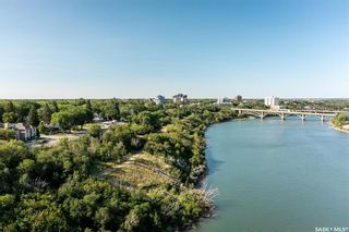Photo 8: 832 Saskatchewan Crescent East in Saskatoon: Nutana Residential for sale : MLS®# SK904654