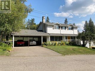Photo 1: 750 CALLANAN STREET in Quesnel: House for sale : MLS®# R2862897