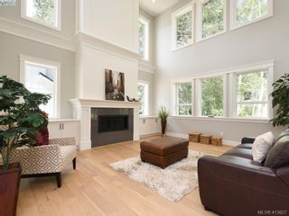 Photo 4: 1024 Deltana Ave in VICTORIA: La Olympic View House for sale (Langford)  : MLS®# 820960