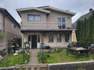 Photo 1: 3555 ADANAC Street in Vancouver: Renfrew VE House for sale (Vancouver East)  : MLS®# R2873402
